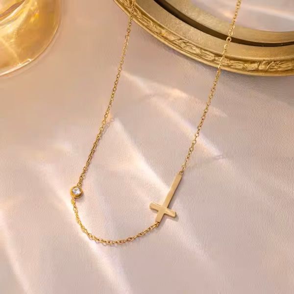 Ladies Cross Necklace - Image 6