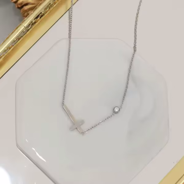 Ladies Cross Necklace - Image 4